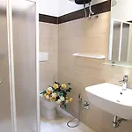 Isi 比比翁